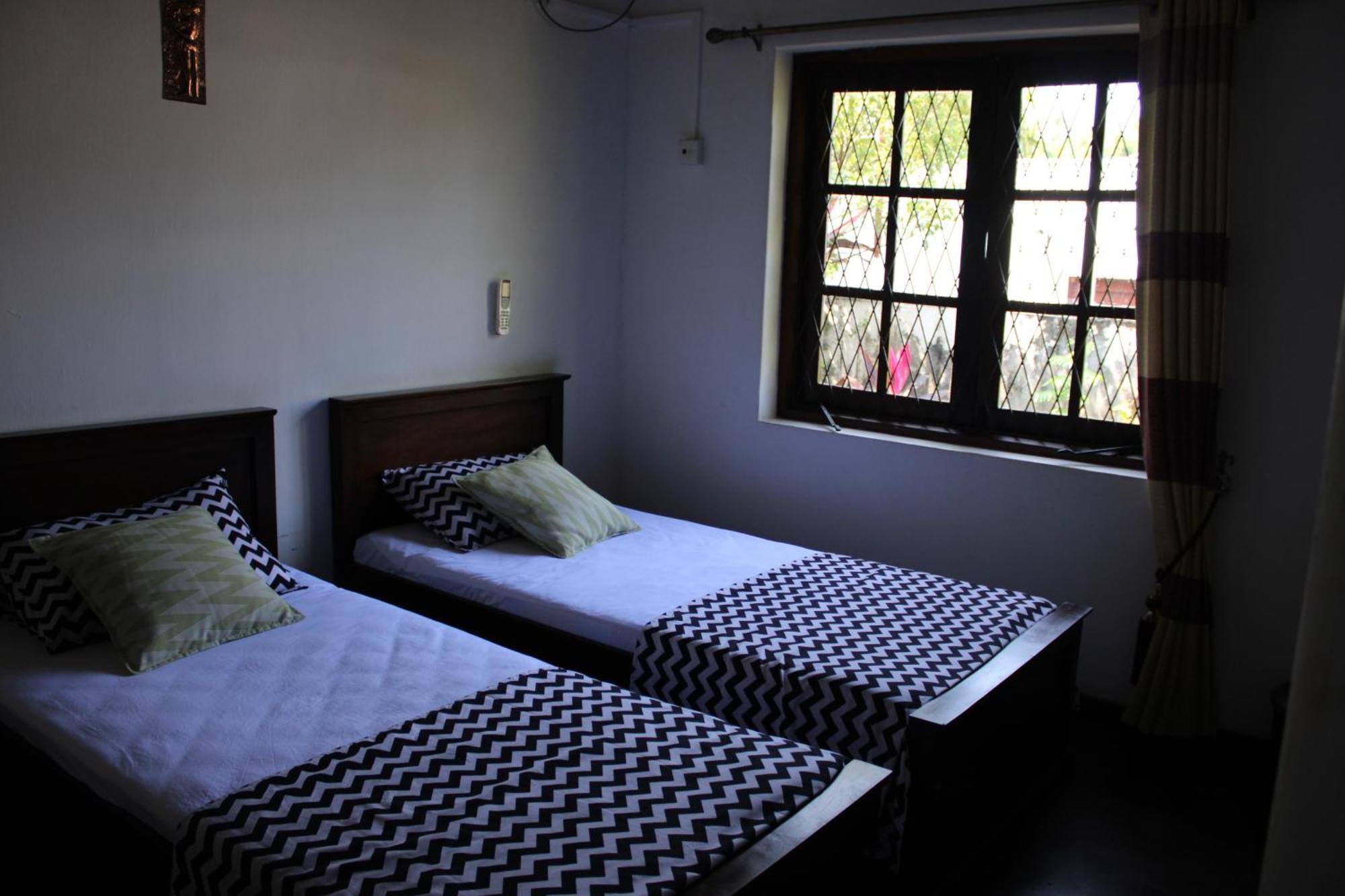 Olideb Gedara Hotel Negombo Exterior photo